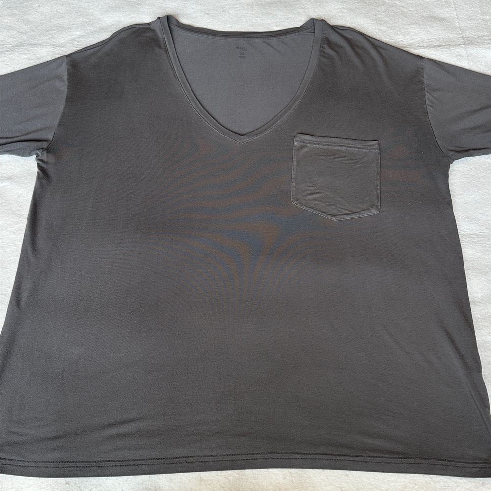 Kyte Baby Women’s Short Sleeve Bamboo Gray V-Neck T-Shirt with Pocket size XL